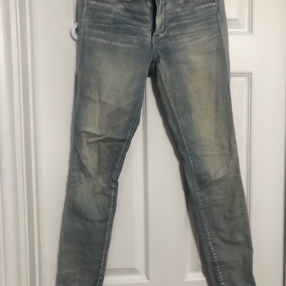 Abercrombie light wash jeans - Picture 3 of 3